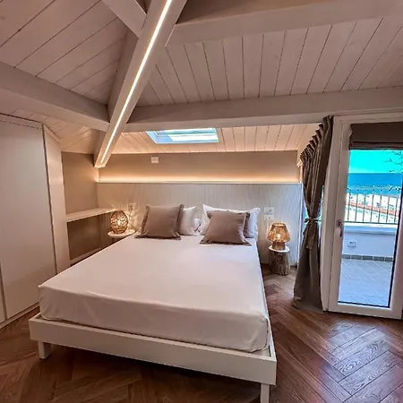 住宿加早餐酒店 Palazzo Bruni - Dimora Di Mare 4*