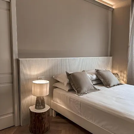 Palazzo Bruni - Dimora Di Mare 4*