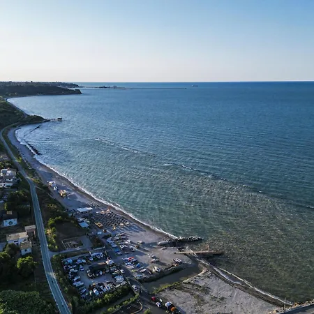 Palazzo Bruni - Dimora Di Mare 4*