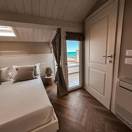 Palazzo Bruni - Dimora Di Mare Alojamento de Acomodação e Pequeno-almoço