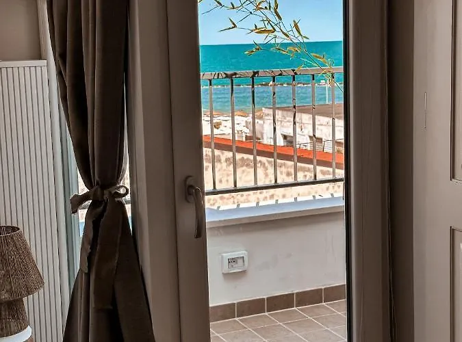 Palazzo Bruni - Dimora Di Mare 4* Marina di San Vito