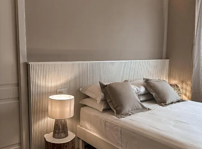 Palazzo Bruni - Dimora Di Mare 4*