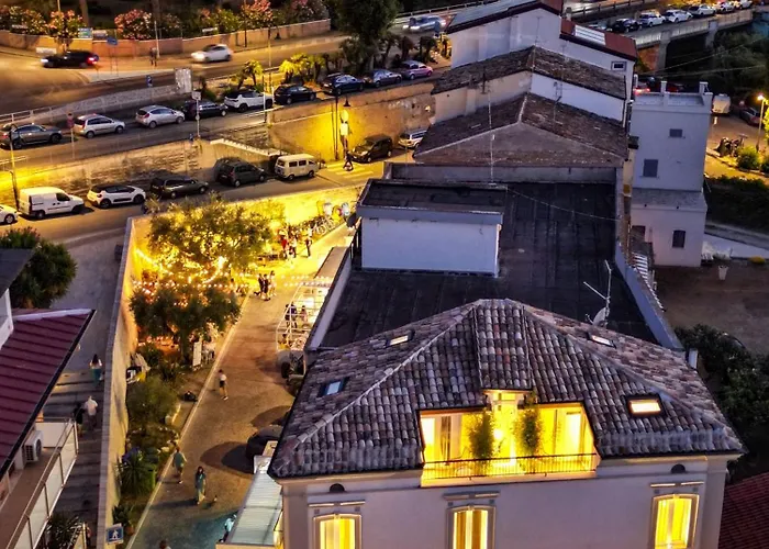 Palazzo Bruni - Dimora Di Mare Oda ve Kahvaltı Marina di San Vito